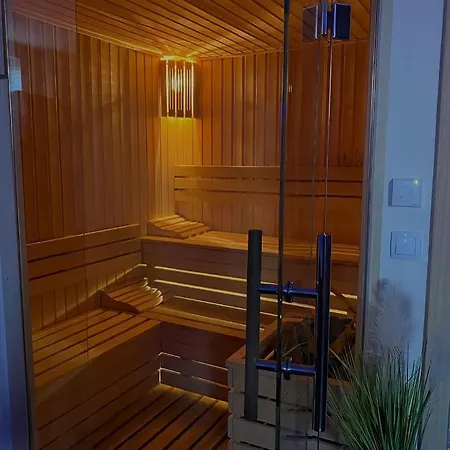 Lux I Jeremici 즐라티보