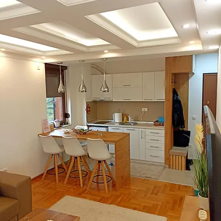 아파트 Lux I Jeremici 즐라티보