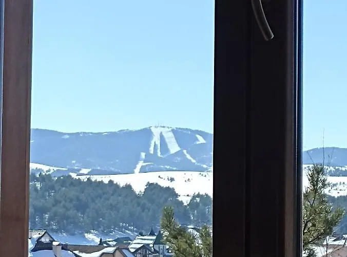 Lux I Jeremici شقة