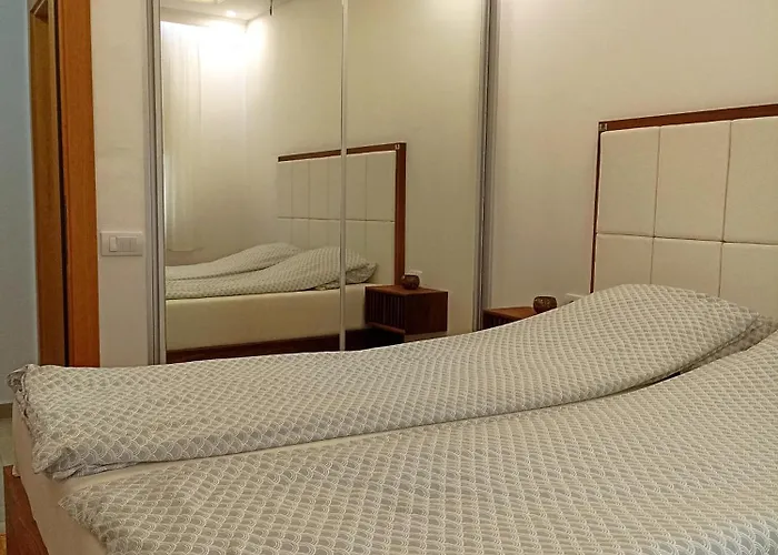 Lux I Jeremici زلاتيبور